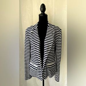 ✨Merona Blue and White striped blazer. In good/Fair condition.Lightly worn✨